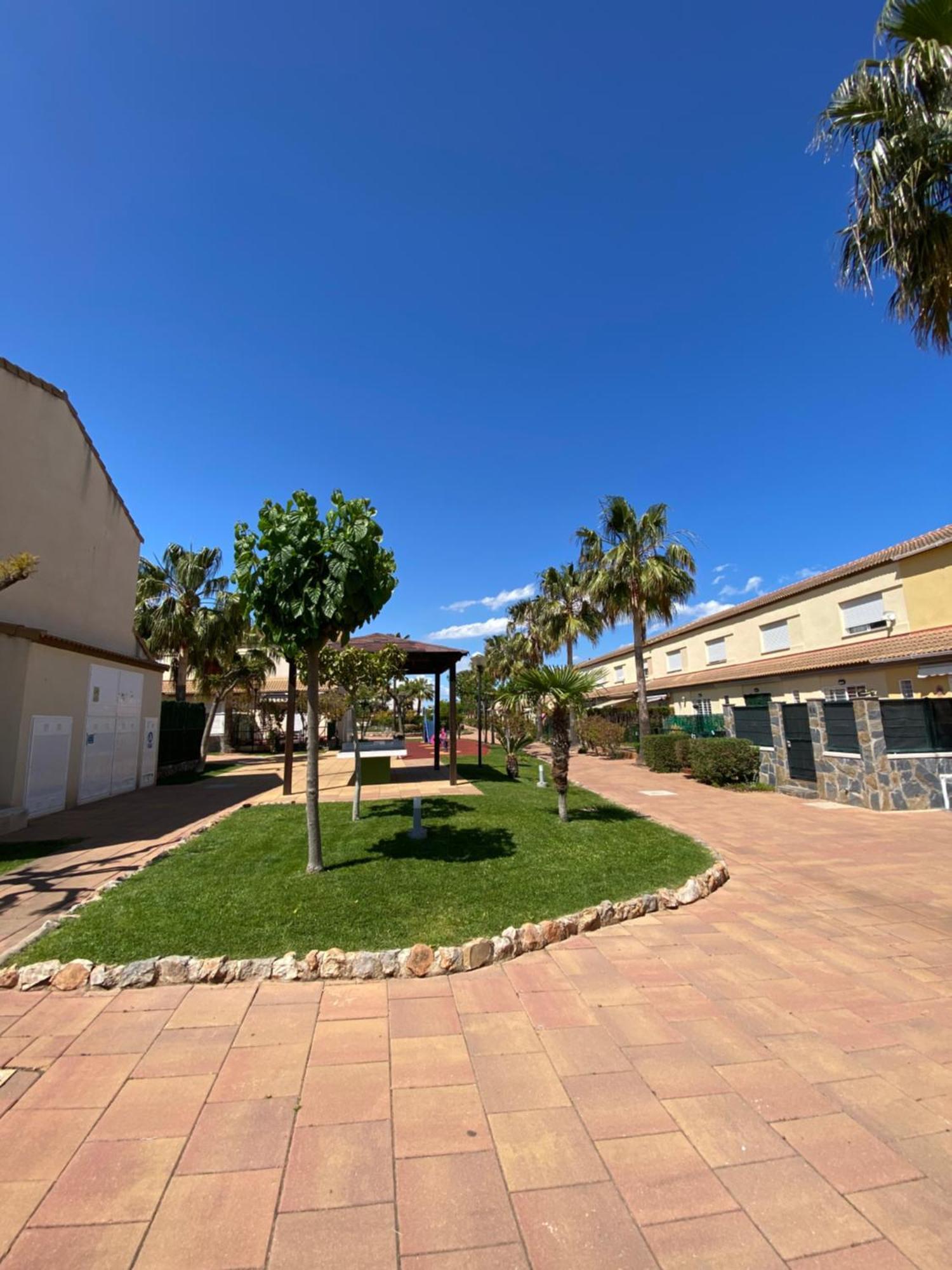 Adosado En Urbanizacion Encantadora Oropesa del Mar Bagian luar foto